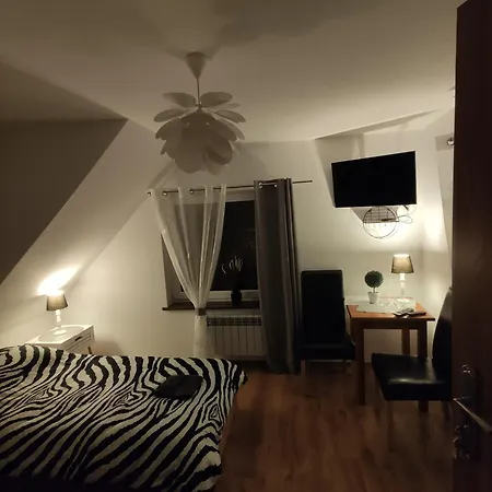 Apartamenty Pod Sosnami Ostroda Miedzylesie 6Os Room photo