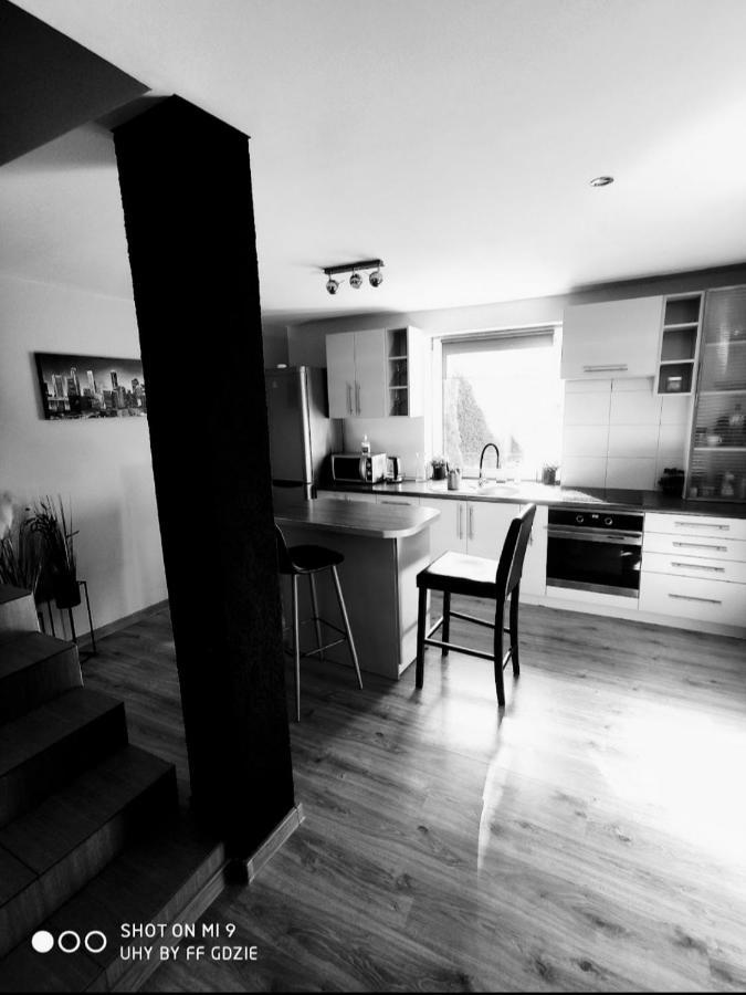 Pod Sosnami Miedzylesie 6os Homestay