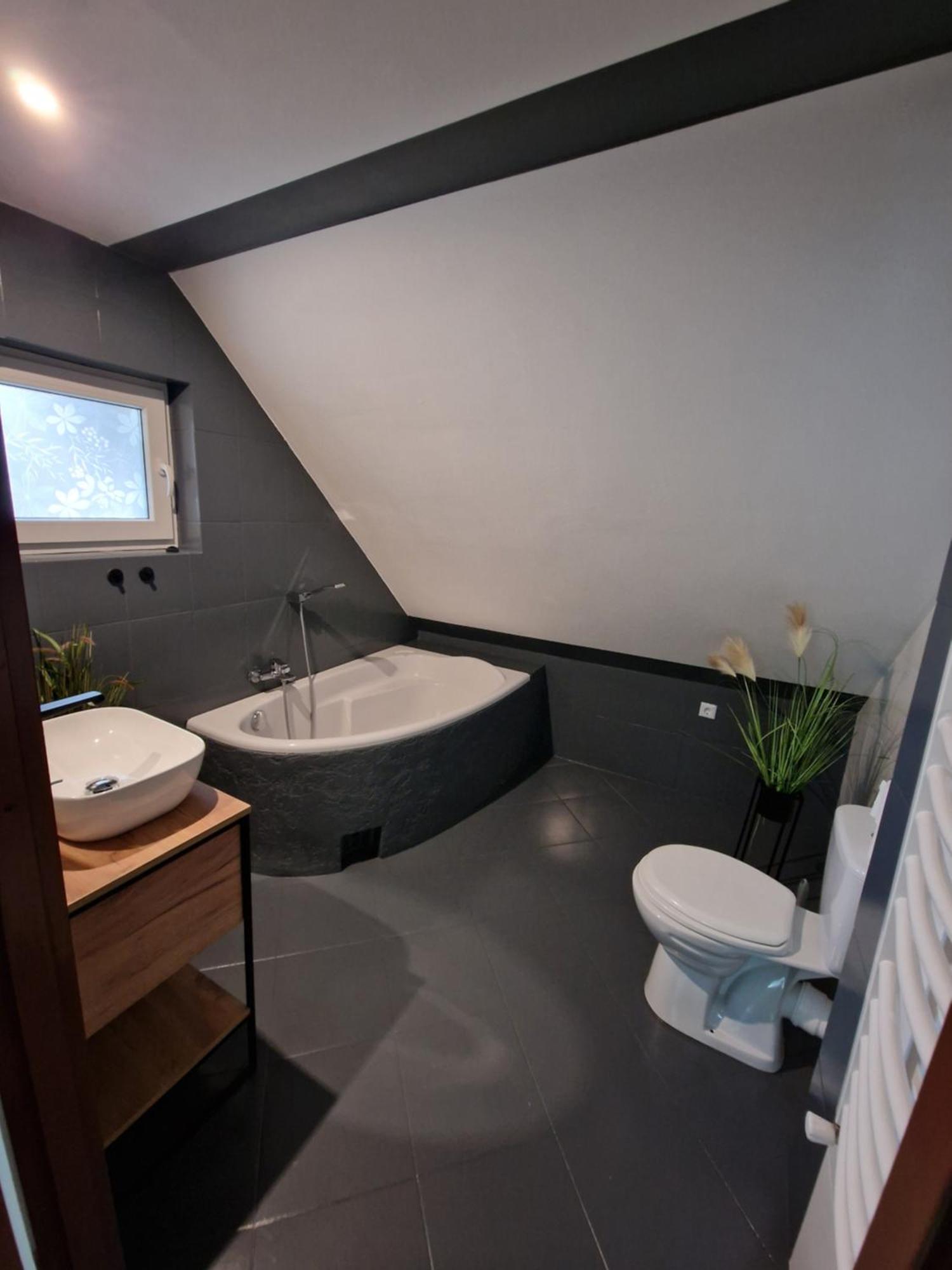 Homestay Pod Sosnami Miedzylesie 6os Ostroda
